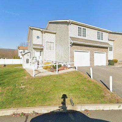 662 S Keyser Ave, Scranton, PA 18504