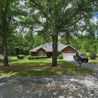 561 Maplewood Ln, Alexander City, AL 35010