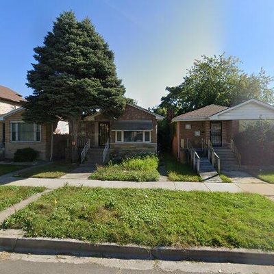 8219 S Muskegon Ave, Chicago, IL 60617