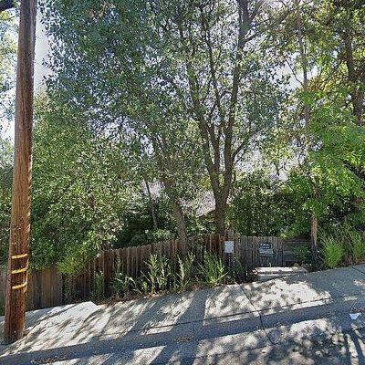 915 Magnolia Ave, Redding, CA 96001