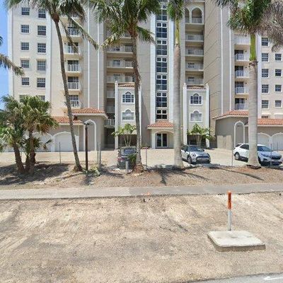 9577 Gulf Shore Dr #602, Naples, FL 34108