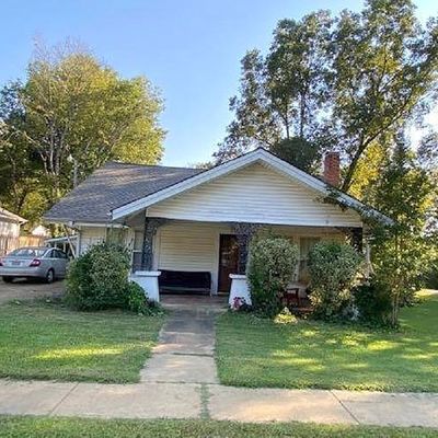 203 E Wiygul St, Fulton, MS 38843