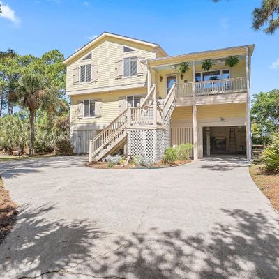 3 Ocean Marsh Ln, Saint Helena Island, SC 29920