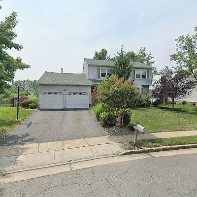 32 Wetherhill Way, Dayton, NJ 08810