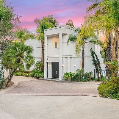 24929 Palmilla Dr, Calabasas, CA 91302