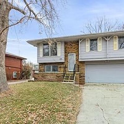 4119 E 23 Rd St, Des Moines, IA 50317