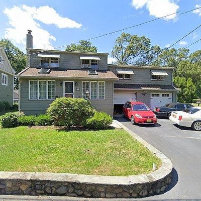 43 Dairy St, Midland Park, NJ 07432