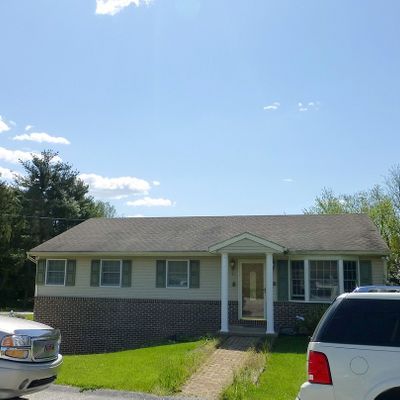 596 Green Valley Rd, York, PA 17403