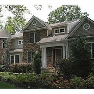 656 Farragut Ave, Haddonfield, NJ 08033