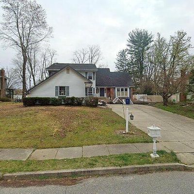 8 E Coach Ln, Mount Laurel, NJ 08054