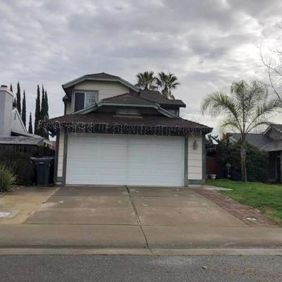 8011 Willys Ct, Sacramento, CA 95828