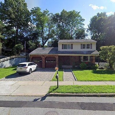 12 Borrego Dr, Woodland Park, NJ 07424