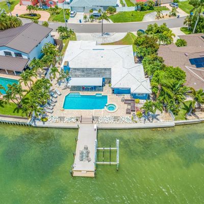 10038 S Yacht Club Dr, Treasure Island, FL 33706