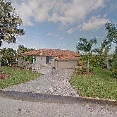 14940 David Dr, Fort Myers, FL 33908