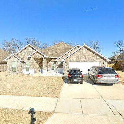 2420 Lock Ln, Pea Ridge, AR 72751