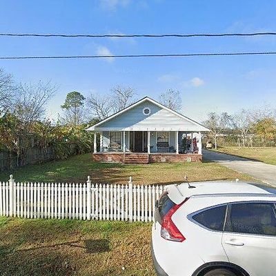 243 Eisenhower St, Saint Rose, LA 70087