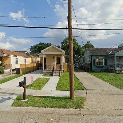 2656 Pressburg St, New Orleans, LA 70122