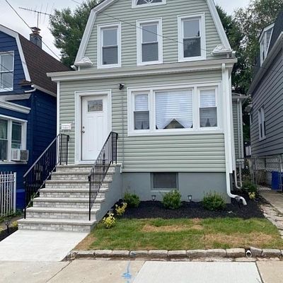 33 Olympic Ter, Irvington, NJ 07111