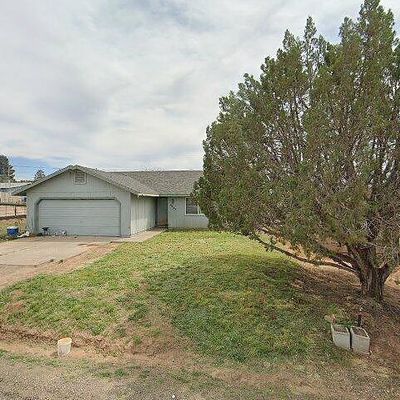 4745 E Valley Ln, Rimrock, AZ 86335