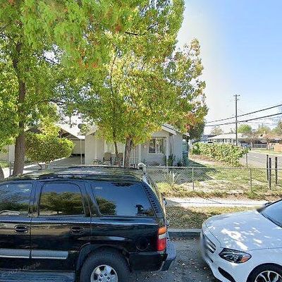 3902 E Washington Ave, Fresno, CA 93702