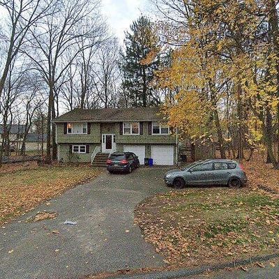 52 Harriot Ave, Harrington Park, NJ 07640