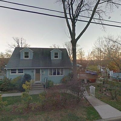 53 Dater St, North Haledon, NJ 07508