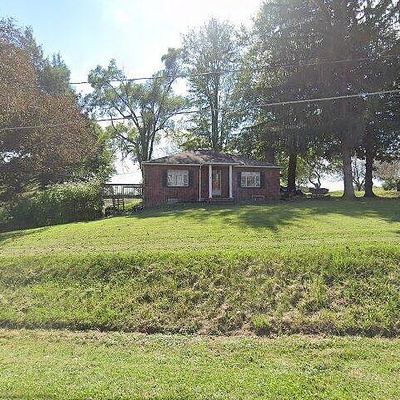 540 E Maple St, Hartville, OH 44632