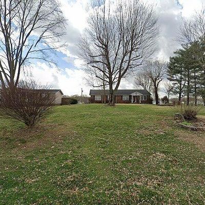 7737 Cemetery Rd, Bowling Green, KY 42103