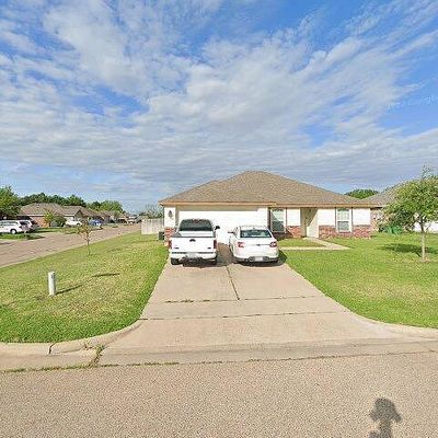 700 Helmsdale, Robinson, TX 76706