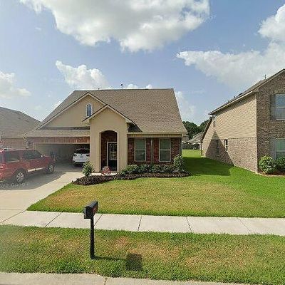 104 Marshfield Dr, Lafayette, LA 70507