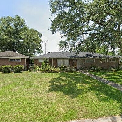 128 Greenwood Dr, Jennings, LA 70546