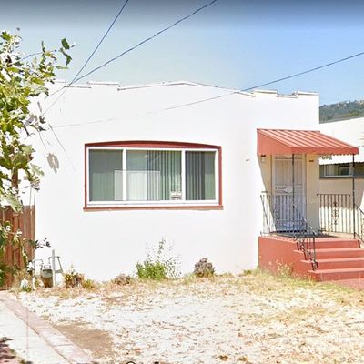 2709 Ritchie St, Oakland, CA 94605