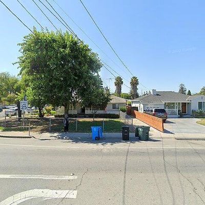 3448 Bay Rd, Redwood City, CA 94063