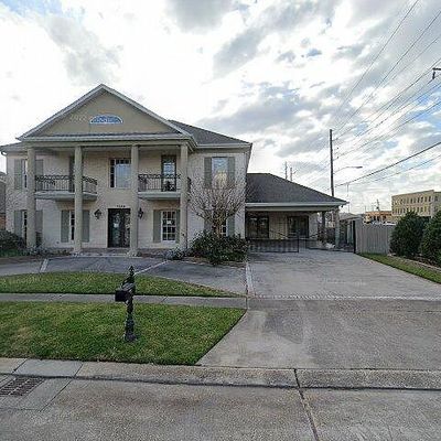 3548 Tolmas Dr, Metairie, LA 70002