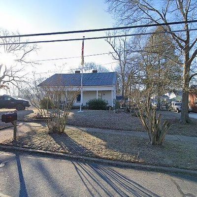 318 E Catawba Ave, Mount Holly, NC 28120