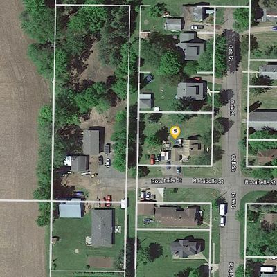 401 Oak St, Grasston, MN 55030