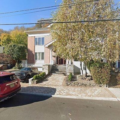 78 Myrtle Ave, Edgewater, NJ 07020