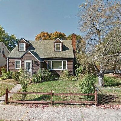 84 Burke St, Hamden, CT 06514