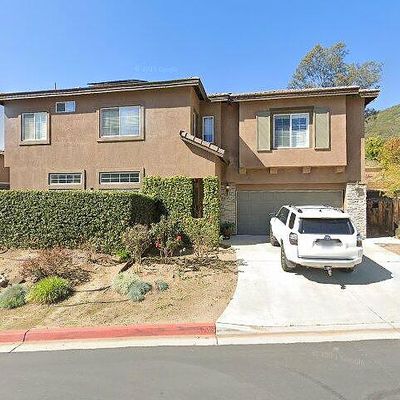 8948 Courtyard View Dr, Escondido, CA 92026