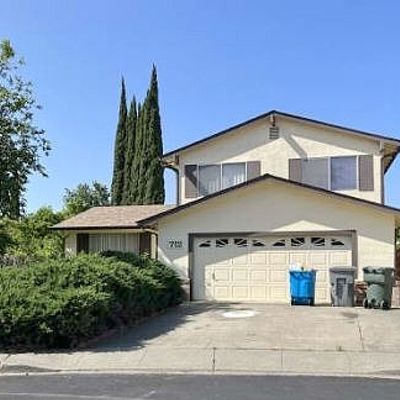 712 Clayton Ct, Vacaville, CA 95687