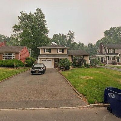 74 Emerald Pl, Clark, NJ 07066