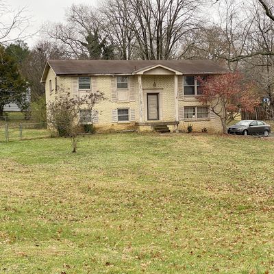 101 Moyna Dr, Hendersonville, TN 37075