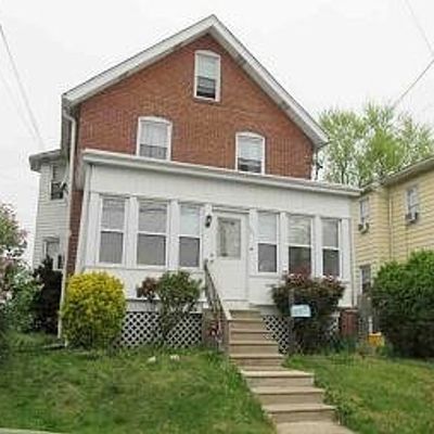 1013 Broad St, Darby, PA 19023