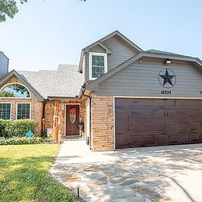 10224 Little Fox Ct, Fort Worth, TX 76108