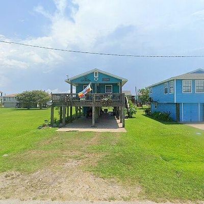 964 Holiday Dr, Port Bolivar, TX 77650