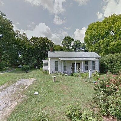 117 W End Ave, Centerville, TN 37033