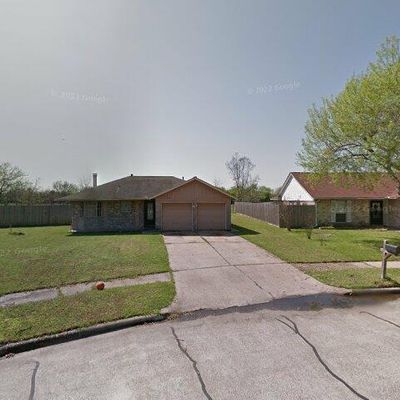 11714 Crockett Dr, La Porte, TX 77571