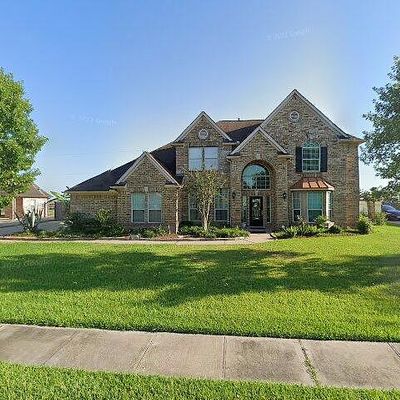 119 Spanish Oak Cir, Lake Jackson, TX 77566