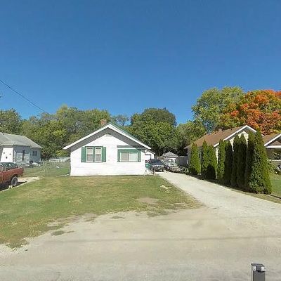 120 W 3 Rd St, Streator, IL 61364