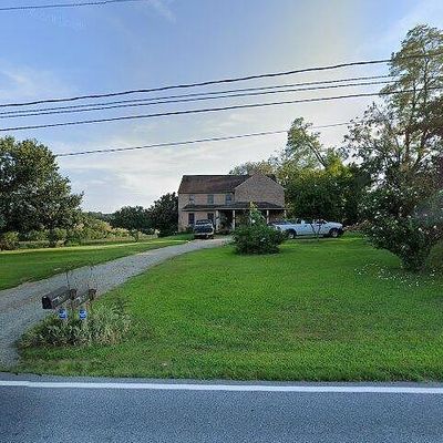 122 E Avondale Rd, West Grove, PA 19390